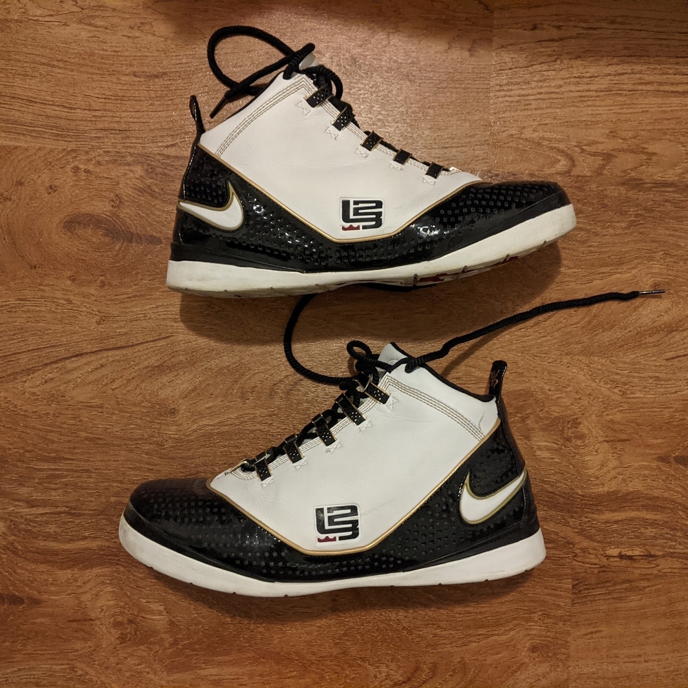 Nike LeBron James Zoom Soldier 2 "Remix" Size 11